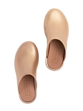 Yellowbox Zippy Clog in Blush Shimmer